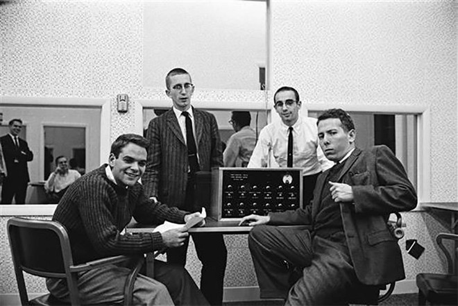 Những người tham gia thí nghiệm Milgram.