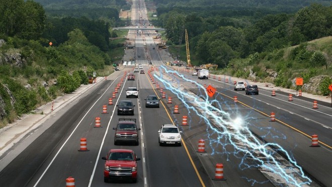 Indiana thử nghiệm đường cao tốc bê tông từ tính để sạc không dây cho xe điện đầu tiên trên thế giới - Ảnh 1.