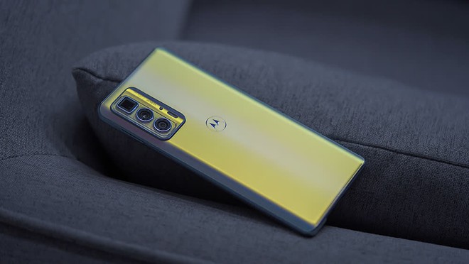 Motorola ra mắt smartphone cạnh tranh với Redmi K40: Giá 8.5 triệu đồng nhưng có màn hình OLED 144Hz, Snapdragon 870, camera tiềm vọng - Ảnh 2.