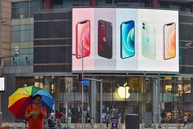 WSJ: Người dùng Trung Quốc ủng hộ giá bán thấp của iPhone 13 - Ảnh 1.