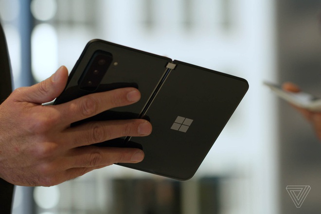Surface Duo 2 ra mắt: Đã có màn hình 90Hz, camera nâng cấp mạnh, Snapdragon 888, giá 1500 USD - Ảnh 2.
