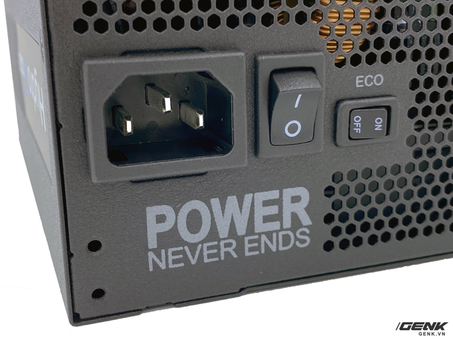 Mở hộp và cảm nhận nhanh nguồn FSP Hydro G Pro 750W: giá cả cạnh tranh so với tính năng mang lại - Ảnh 5. Mở hộp và cảm nhận nhanh nguồn FSP Hydro G Pro 750W: giá cả cạnh tranh so với tính năng mang lại - Ảnh 5.