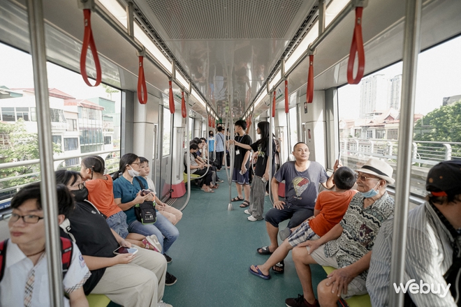 Cuối tuần đi metro Nhổn - Ga Hà Nội: Lướt nhanh, điều hòa mát, vẫn đang miễn phí vé- Ảnh 28.