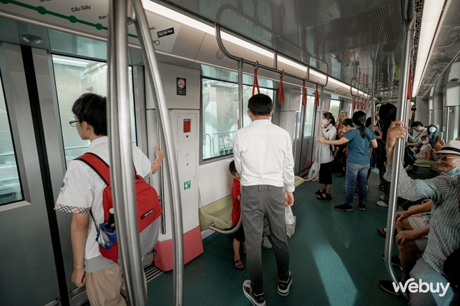 Cuối tuần đi metro Nhổn - Ga Hà Nội: Lướt nhanh, điều hòa mát, vẫn đang miễn phí vé- Ảnh 36.