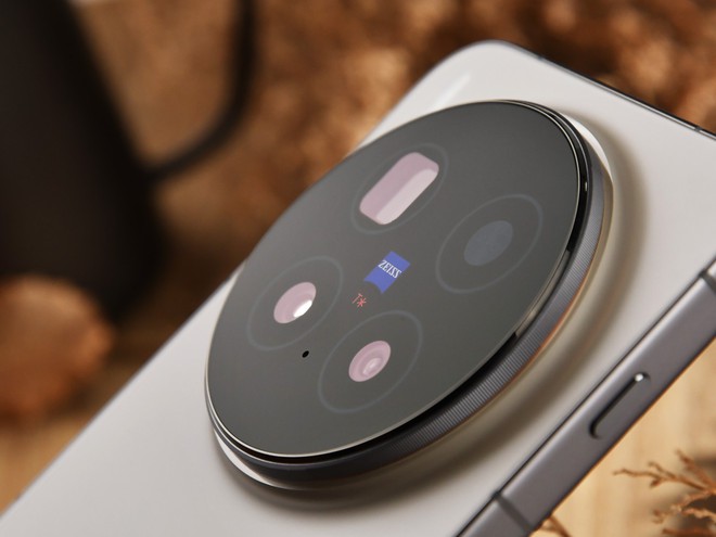 vivo ra mắt flagship X300 series mới toanh: Camera vẫn "đỉnh của chóp", giá từ 16 triệu đồng, chuẩn bị bán chính hãng tại Việt Nam- Ảnh 4.