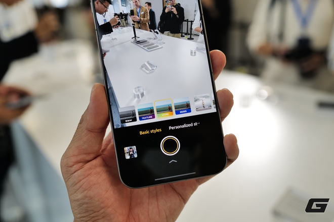 Trên tay vivo X300 và X300 Pro: Thiết kế vuông vắn, camera ZEISS cực xịn, có cả phụ kiện zoom siêu xa cho ai thích "bắn tỉa"- Ảnh 10.