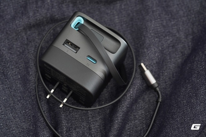 Xiaomi có củ sạc 67W mới: Thiết kế nhỏ gọn, có cáp rút tích hợp, giá sale 600.000 đồng- Ảnh 6. Xiaomi có củ sạc 67W mới: Thiết kế nhỏ gọn, có cáp rút tích hợp, giá sale 600.000 đồng- Ảnh 6.