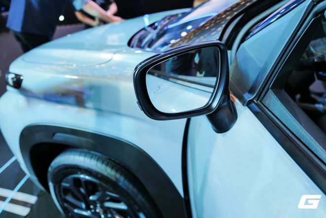 Suzuki Fronx ra mắt tại Việt Nam: SUV coupe đầu tiên của Suzuki, giá từ 520 triệu đồng, có bản hybrid và ADAS- Ảnh 23. Suzuki Fronx ra mắt tại Việt Nam: SUV coupe đầu tiên của Suzuki, giá từ 520 triệu đồng, có bản hybrid và ADAS- Ảnh 23.