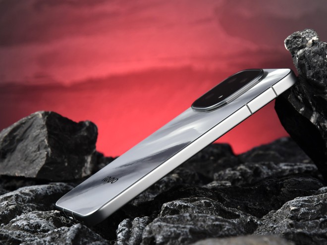 vivo vừa ra mắt điện thoại "xịn" hơn cả X300 nhưng giá lại rẻ hơn: Snapdragon 8 Elite Gen 5, mặt lưng đổi màu cực độc, pin 7.000mAh- Ảnh 3. vivo vừa ra mắt điện thoại "xịn" hơn cả X300 nhưng giá lại rẻ hơn: Snapdragon 8 Elite Gen 5, mặt lưng đổi màu cực độc, pin 7.000mAh- Ảnh 3.