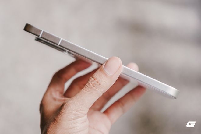 Trên tay iQOO 15: Điện thoại mới của vivo với chip Snapdragon 8 Elite Gen 5, pin 7.000mAh, có tính năng của flagship 30 triệu nhưng giá chỉ bằng một nửa- Ảnh 11. Trên tay iQOO 15: Điện thoại mới của vivo với chip Snapdragon 8 Elite Gen 5, pin 7.000mAh, có tính năng của flagship 30 triệu nhưng giá chỉ bằng một nửa- Ảnh 11.