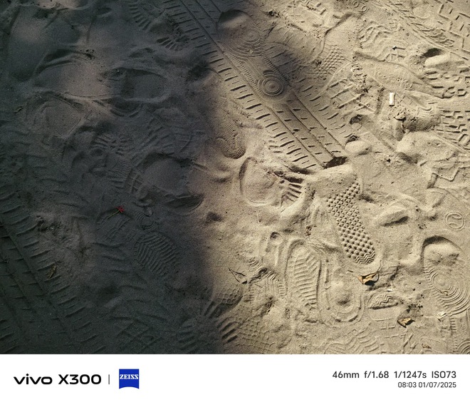 Điện thoại flagship nhỏ gọn chụp ảnh đẹp nhất- Ảnh 8. Điện thoại flagship nhỏ gọn chụp ảnh đẹp nhất- Ảnh 8.