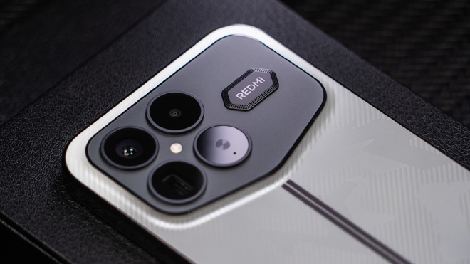 Ảnh thực tế điện thoại Lamborghini "Pro Max" của Xiaomi vừa ra mắt- Ảnh 11. Ảnh thực tế điện thoại Lamborghini "Pro Max" của Xiaomi vừa ra mắt- Ảnh 11.