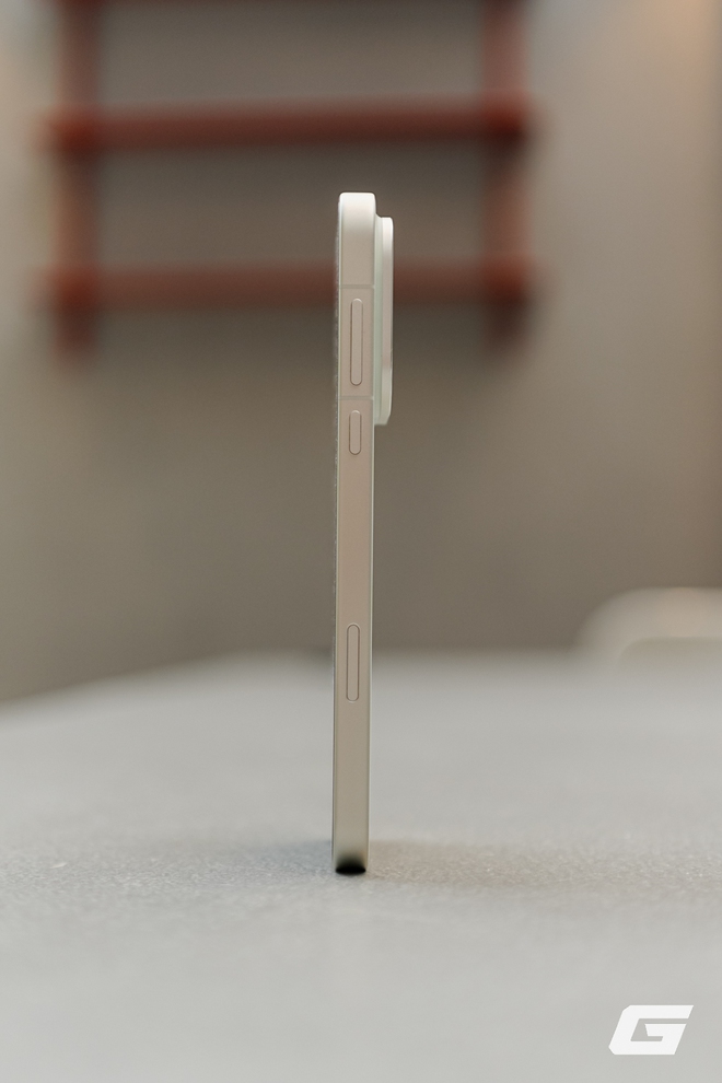 Trên tay OPPO Find X9 Pro: Camera chuẩn Hasselblad 200MP zoom siêu xa, pin 7500mAh, sạc 80W, giá 32.99 triệu- Ảnh 19. Trên tay OPPO Find X9 Pro: Camera chuẩn Hasselblad 200MP zoom siêu xa, pin 7500mAh, sạc 80W, giá 32.99 triệu- Ảnh 19.