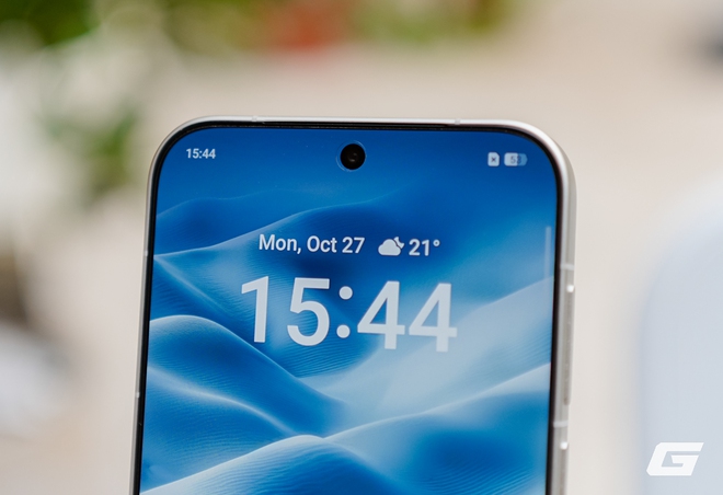 Trên tay OPPO Find X9 Pro: Camera chuẩn Hasselblad 200MP zoom siêu xa, pin 7500mAh, sạc 80W, giá 32.99 triệu- Ảnh 3. Trên tay OPPO Find X9 Pro: Camera chuẩn Hasselblad 200MP zoom siêu xa, pin 7500mAh, sạc 80W, giá 32.99 triệu- Ảnh 3.