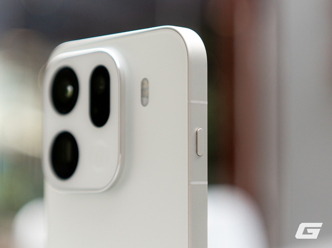 Trên tay OPPO Find X9 Pro: Camera chuẩn Hasselblad 200MP zoom siêu xa, pin 7500mAh, sạc 80W, giá 32.99 triệu- Ảnh 17. Trên tay OPPO Find X9 Pro: Camera chuẩn Hasselblad 200MP zoom siêu xa, pin 7500mAh, sạc 80W, giá 32.99 triệu- Ảnh 17.