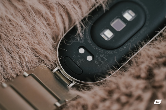 Tôi sống đủ lâu để thấy Xiaomi bán Mi Band giá gần 3 triệu đồng, nhưng hóa ra mua sale rẻ hơn nhiều và không phải ai cũng biết- Ảnh 24. Tôi sống đủ lâu để thấy Xiaomi bán Mi Band giá gần 3 triệu đồng, nhưng hóa ra mua sale rẻ hơn nhiều và không phải ai cũng biết- Ảnh 24.