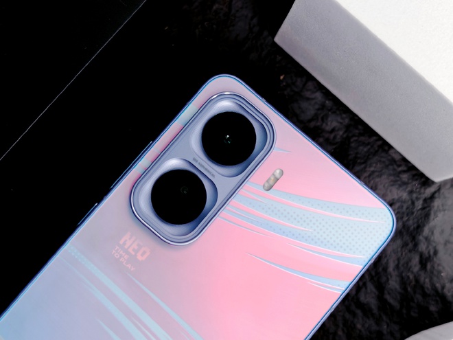 vivo ra mắt điện thoại chip Snapdragon 8 Elite, pin 7.500mAh giá rẻ nhất thế giới- Ảnh 8. vivo ra mắt điện thoại chip Snapdragon 8 Elite, pin 7.500mAh giá rẻ nhất thế giới- Ảnh 8.