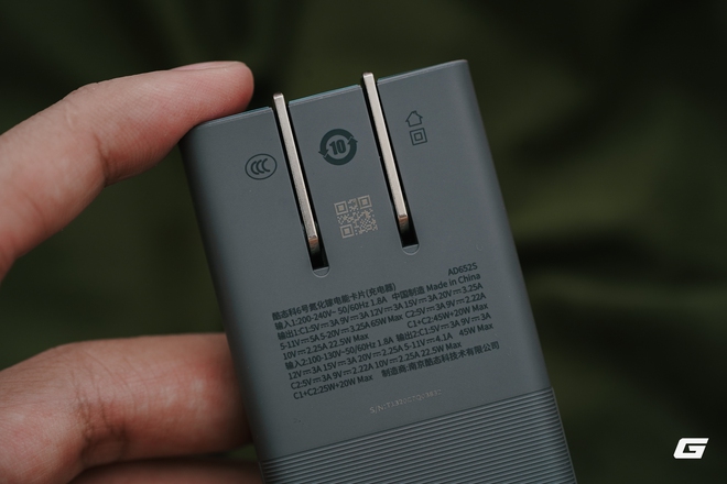 Giờ cái gì cũng phải mỏng nhẹ mới thích: Dùng thử củ sạc nhanh Xiaomi siêu mỏng, công suất 65W mà sạc được tận 2 thiết bị - Ảnh 16.