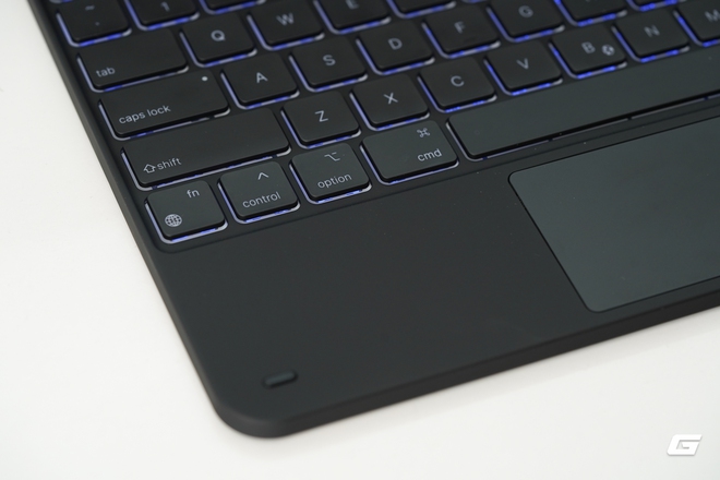 Bỏ Magic Keyboard, tôi thử biến iPad Pro M4 thành workstation với chiếc bàn phím này và kết quả vượt kỳ vọng! - Ảnh 7.