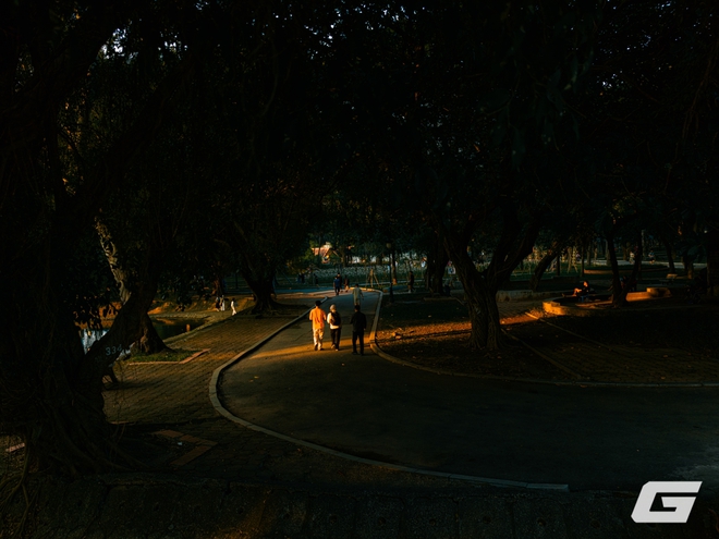 1 tuần chụp ảnh với vivo X300 Pro và kit zoom 10x: Nói "đẹp nhất thế giới" là không ngoa - Ảnh 45.