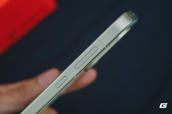 Tr&ecirc;n tay điện thoại đầu ti&ecirc;n d&ugrave;ng chip Snapdragon 8 Gen 5, pin khủng 8.300mAh k&egrave;m m&agrave;n h&igrave;nh 165Hz hiếm hoi, gi&aacute; giật m&igrave;nh! - Ảnh 5.