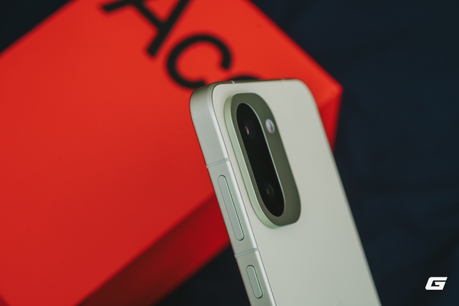 Tr&ecirc;n tay điện thoại đầu ti&ecirc;n d&ugrave;ng chip Snapdragon 8 Gen 5, pin khủng 8.300mAh k&egrave;m m&agrave;n h&igrave;nh 165Hz hiếm hoi, gi&aacute; giật m&igrave;nh! - Ảnh 9.