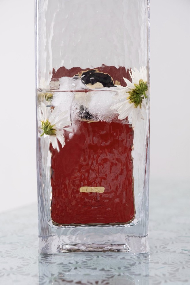 Người dùng Việt săn lùng điện thoại pin 8.300mAh mới ra mắt - Ảnh 2.