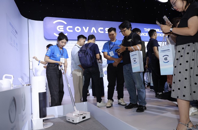 Ra mắt Ecovacs Deebot X50 Hybrid: Thiết kế lai linh hoạt, vừa tự động vừa cầm tay, hút siêu mạnh, giá 12,9 triệu- Ảnh 1. Ra mắt Ecovacs Deebot X50 Hybrid: Thiết kế lai linh hoạt, vừa tự động vừa cầm tay, hút siêu mạnh, giá 12,9 triệu- Ảnh 1.