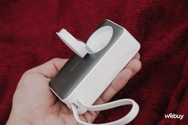 Tôi bỏ hơn 1 triệu đồng mua pin dự phòng Anker chỉ để đổi lấy tính năng mà không viên pin nào có!- Ảnh 9.