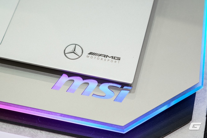 MSI ra mắt laptop Mercedes-AMG: Khi công nghệ và tốc độ kết hợp- Ảnh 9. MSI ra mắt laptop Mercedes-AMG: Khi công nghệ và tốc độ kết hợp- Ảnh 9.