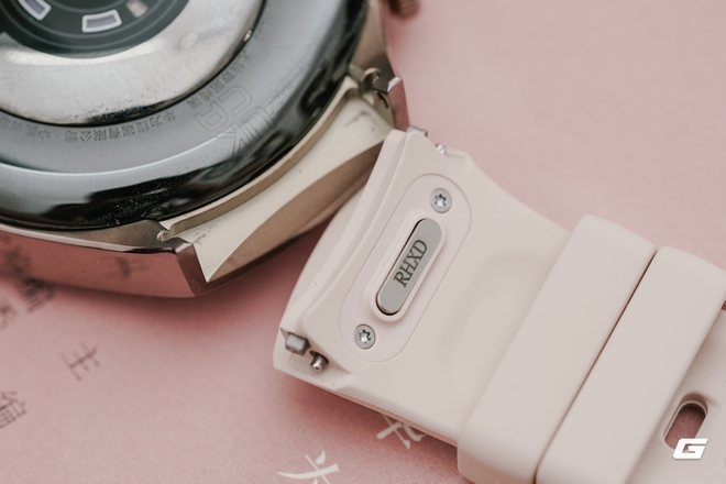 Huawei ra mắt Watch 5: Chỉ mất 10 giây để biết mình khỏe cỡ nào, cảm biến X-Tap là thứ bạn chưa từng thấy trước đây- Ảnh 3. Huawei ra mắt Watch 5: Chỉ mất 10 giây để biết mình khỏe cỡ nào, cảm biến X-Tap là thứ bạn chưa từng thấy trước đây- Ảnh 3.