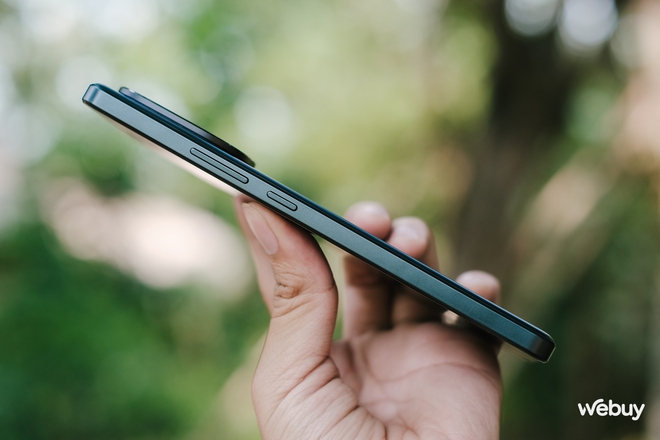 Trên tay điện thoại pin 7.620mAh, chip Dimensity 8400, camera 50MP, giá rẻ hơn Xiaomi- Ảnh 7. Trên tay điện thoại pin 7.620mAh, chip Dimensity 8400, camera 50MP, giá rẻ hơn Xiaomi- Ảnh 7.