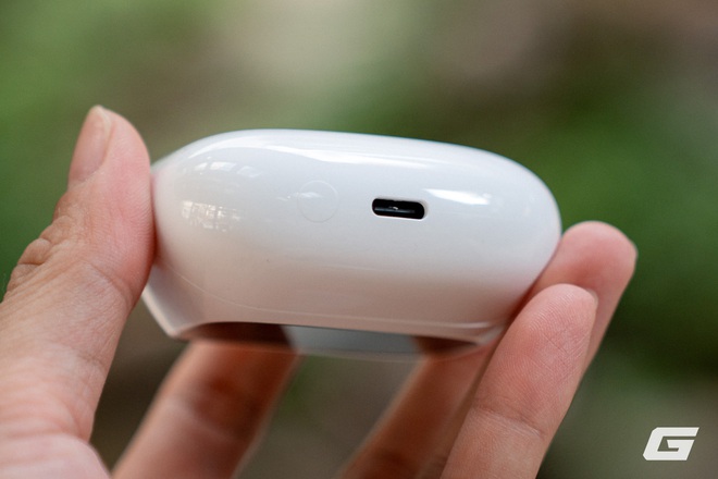 Tai nghe Ugreen EchoBuds Magic: Màn hình cảm ứng trên hộp sạc, chống ồn ngon, pin tốt, nhiều tính năng giá sale khoảng 700.000đ- Ảnh 6. Tai nghe Ugreen EchoBuds Magic: Màn hình cảm ứng trên hộp sạc, chống ồn ngon, pin tốt, nhiều tính năng giá sale khoảng 700.000đ- Ảnh 6.
