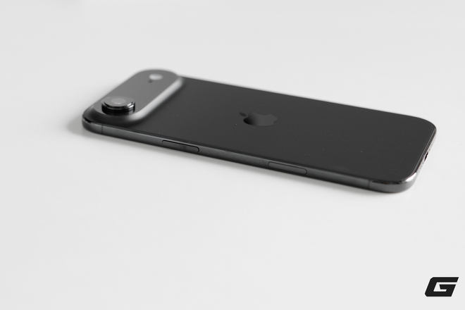 Mở hộp sớm iPhone Air chính hãng sắp lên kệ tại Việt Nam: Mỏng nhẹ tới khó tin, nhưng sự đánh đổi nằm ở đâu?- Ảnh 7.