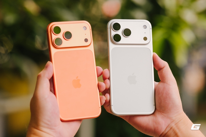 Mở hộp iPhone 17 Pro Max hai màu “hot” nhất hôm nay: Máy chính hãng phiên bản thương mại- Ảnh 6.