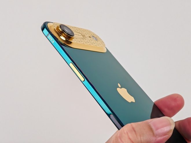 iPhone Air đã có phiên bản giới hạn sau khi mở bán được 1 tuần: Mạ xanh ngọc lục bảo, do nghệ nhân Việt chế tác- Ảnh 7.