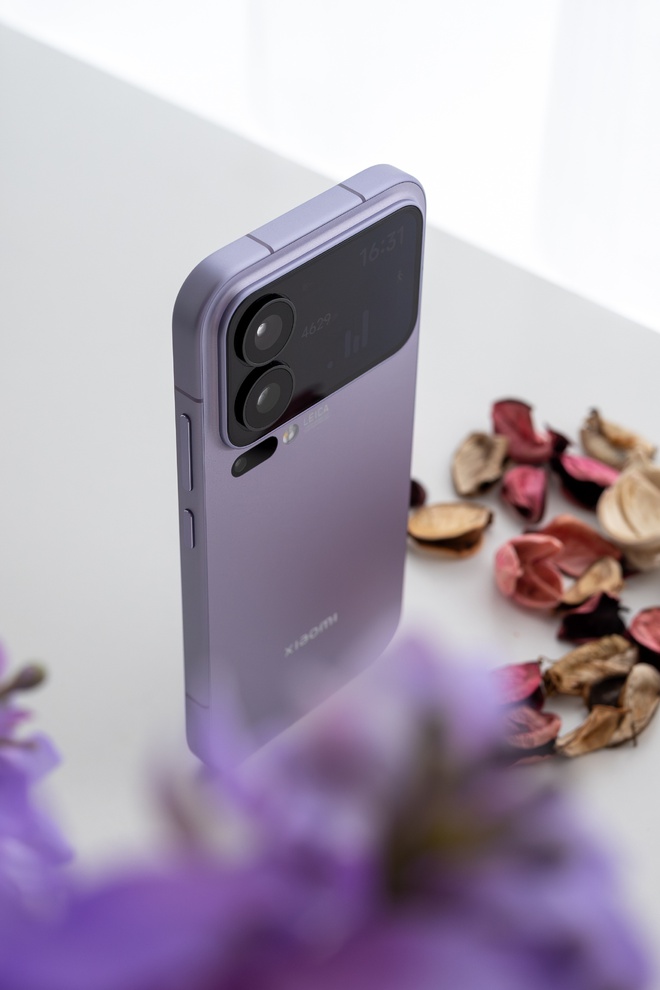 Trên tay điện thoại "17 Pro Max" của Xiaomi- Ảnh 17.
