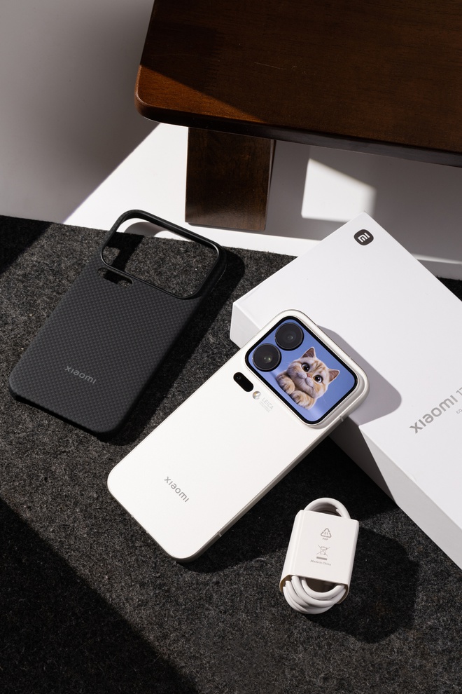 Trên tay điện thoại "17 Pro Max" của Xiaomi- Ảnh 21.