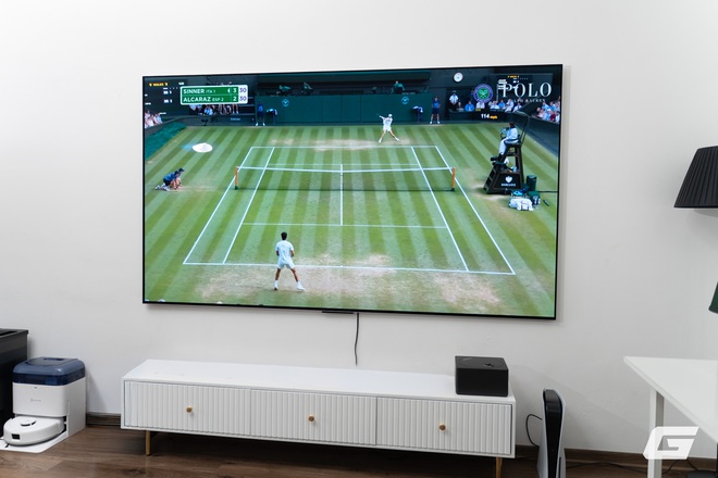 Trải nghiệm TV không dây LG OLED evo M5: Vẫn nhanh mượt, nét căng, tấm nền 144Hz sáng đẹp rất "sướng mắt"- Ảnh 7. Trải nghiệm TV không dây LG OLED evo M5: Vẫn nhanh mượt, nét căng, tấm nền 144Hz sáng đẹp rất "sướng mắt"- Ảnh 7.