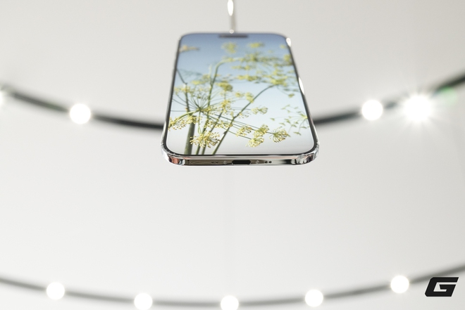 Cận cảnh iPhone Air "siêu mỏng cánh" đến khó tin vừa ra mắt: Apple vừa làm điều mà Samsung và chính iPad Pro cũng phải dè chừng- Ảnh 5.