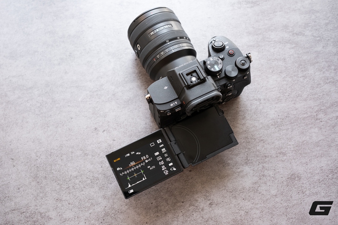 Tr&ecirc;n tay v&agrave; trải nghiệm nhanh Sony A7 V: Khi d&ograve;ng A7 "quốc d&acirc;n" chạm ngưỡng cao cấp - Ảnh 8.