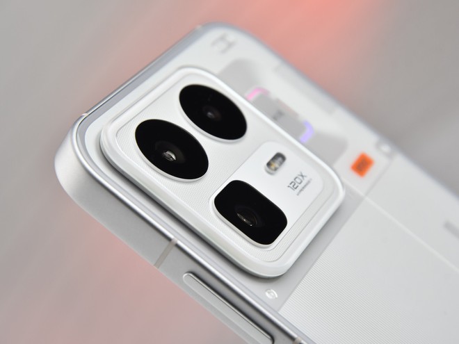 realme sắp ra mắt smartphone đầu ti&ecirc;n cho ph&eacute;p chơi game PC, pin 8.000 mAh, chip Snapdragon 8 Gen 5, RAM tận 24 GB - Ảnh 4.