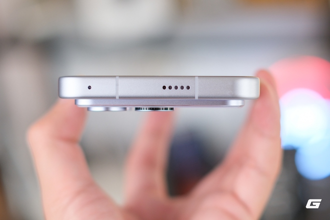 Tr&ecirc;n tay điện thoại pin 10.000mAh - Ảnh 11.