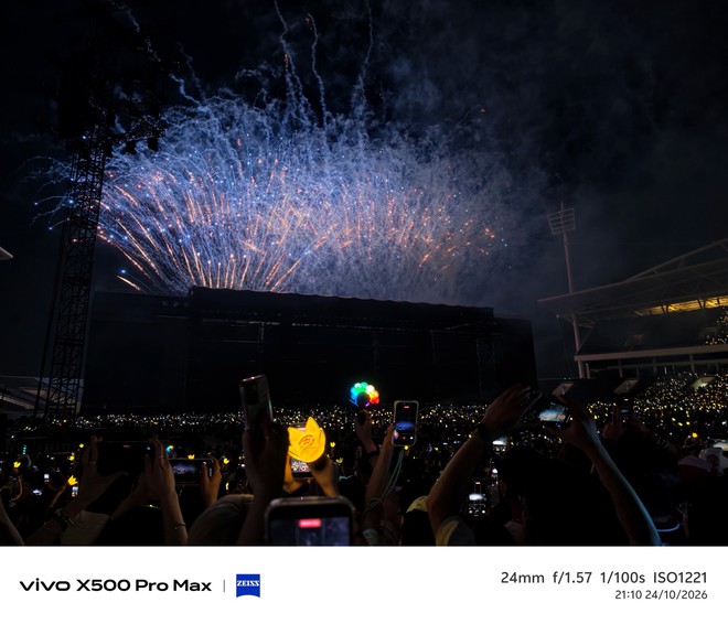 Cầm vivo X500 Pro Max kèm lens 400mm đi concert Bigbang rồi mới hiểu sao đây được mệnh danh là "ông vua làng fancam" - Ảnh 13.