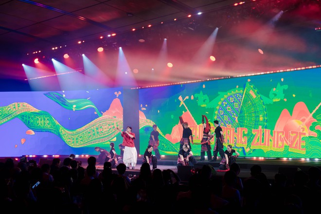 Nhìn lại những màn trình diễn tại Gala Better Choice Awards 2026: Khi âm nhạc, ánh sáng và công nghệ cùng vượt qua giới hạn - Ảnh 14.