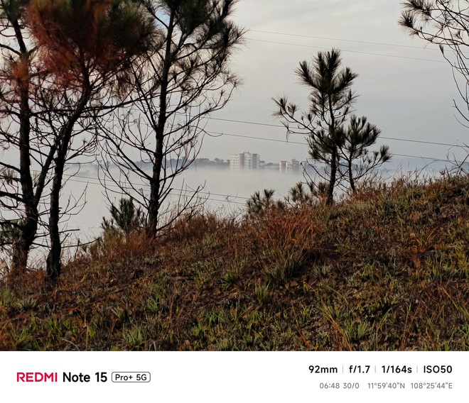 Hoa mai anh đ&agrave;o, m&acirc;y, sương m&ugrave; v&agrave; REDMI Note 15 Pro  - Ảnh 10.