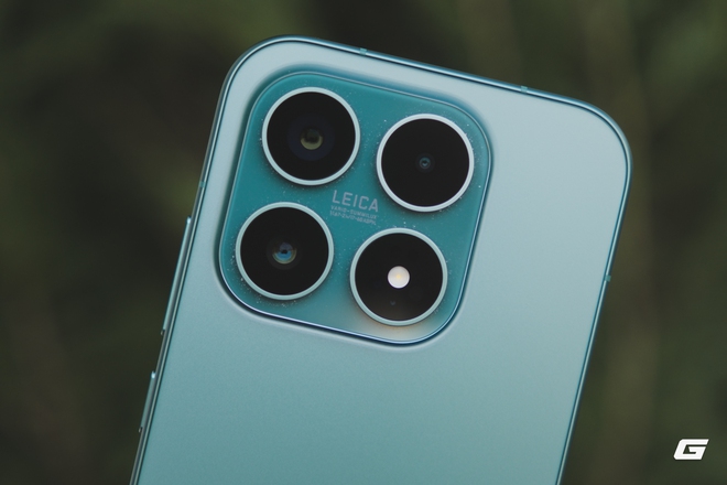 Điện thoại nhỏ gọn đáng mua nhất của Xiaomi: Thiết kế cao cấp, chip khoẻ, pin lớn nhất, cầm lên là chỉ muốn dùng luôn - Ảnh 4.