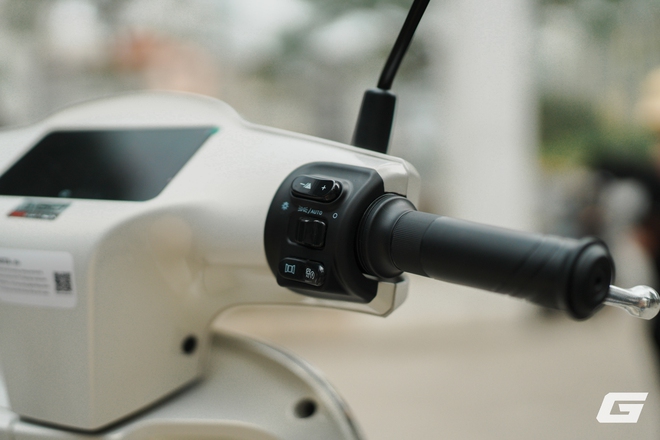 Xe máy điện YADEA ngon - bổ - đẹp sắp bán: Pin đi 180km, tốc độ tối đa 63km/h, có màn hình để xe bản đồ - Ảnh 4.