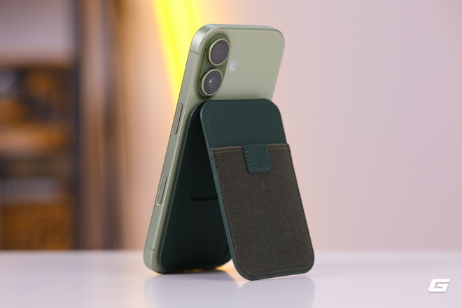 Tr&ecirc;n tay v&iacute; nam ch&acirc;m HyperWork MagSnap Flip: hơn 300.000 đồng được cả v&iacute;, - Ảnh 13.