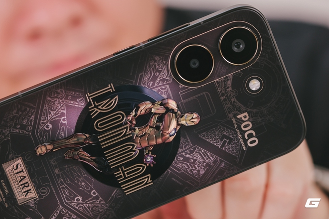 Mở hộp điện thoại Iron Man của Xiaomi - Ảnh 14.